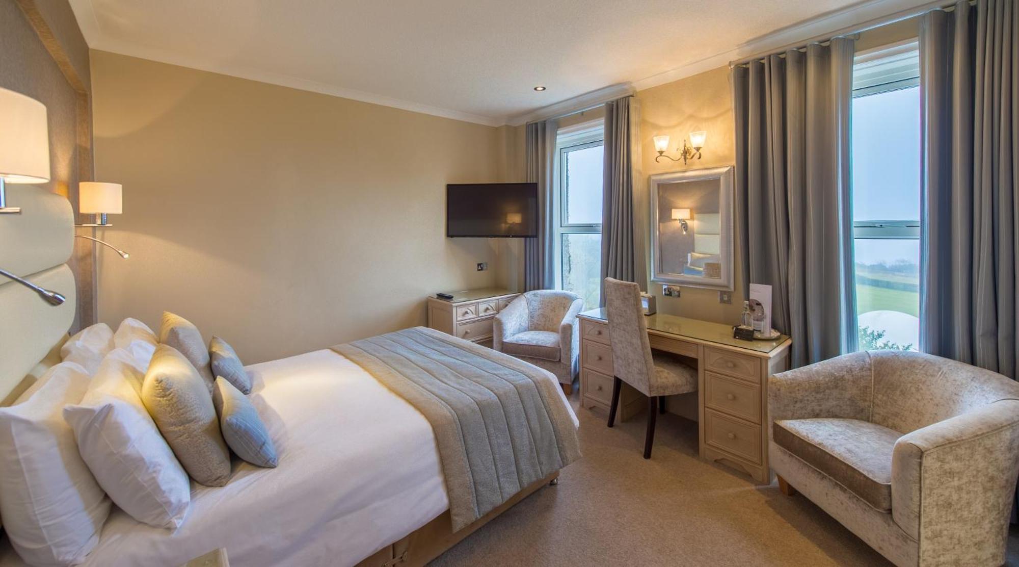 סנט אוסטל The Carlyon Bay Hotel And Spa מראה חיצוני תמונה